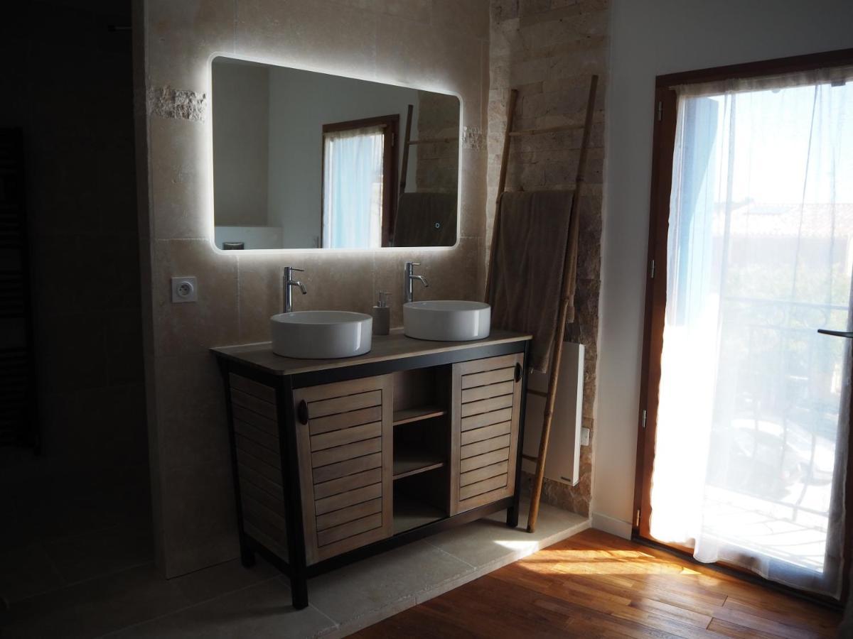 La Tremiere, Maison De Village, Sauna, Vue Garrigue บูซิเกส์ ภายนอก รูปภาพ