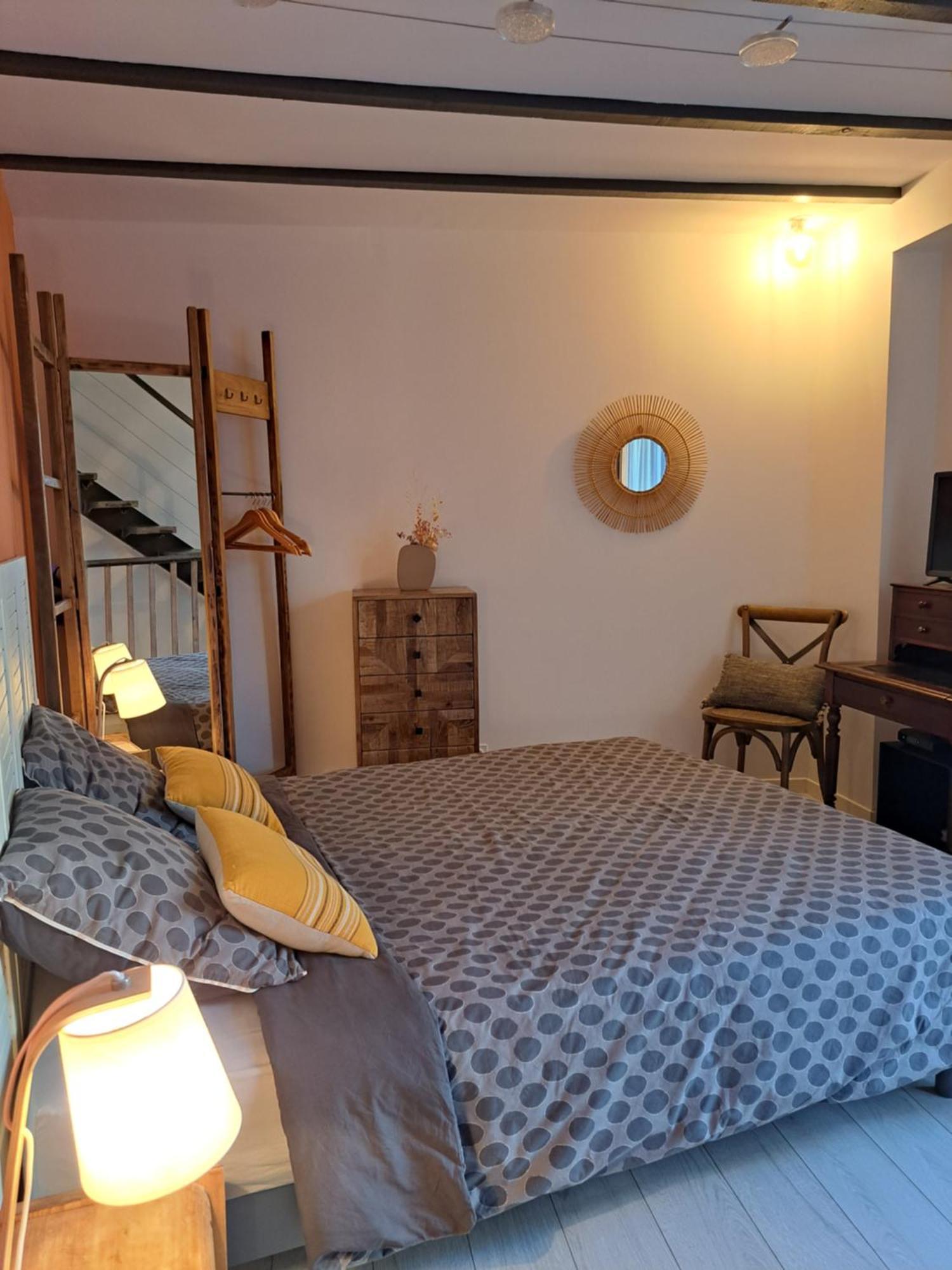 La Tremiere, Maison De Village, Sauna, Vue Garrigue บูซิเกส์ ภายนอก รูปภาพ